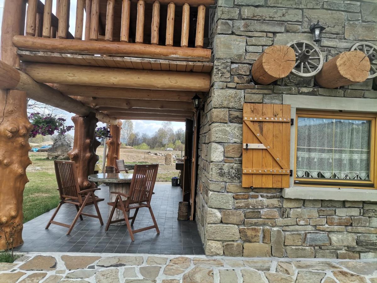 Villa Casa de Piatra, de la Mara Deseşti Exterior foto