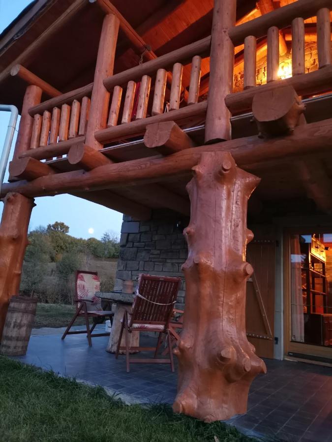 Villa Casa de Piatra, de la Mara Deseşti Exterior foto